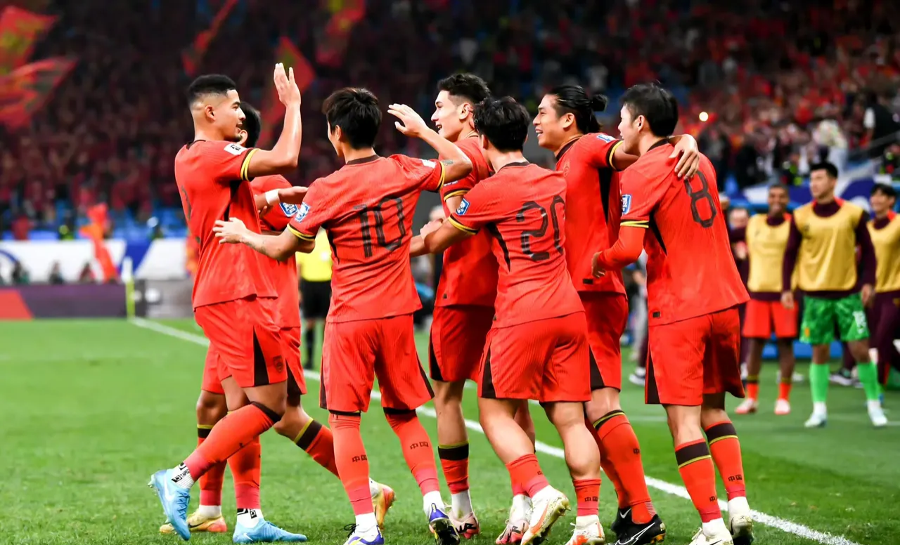 菲尼克斯太阳发布备战花絮;今夜扳平良机;社区盾任务艰巨;年轻球员得到机会 菲尼克斯太阳发布备战花絮;今夜扳平良机;社区盾任务艰巨;年轻球员得到机会