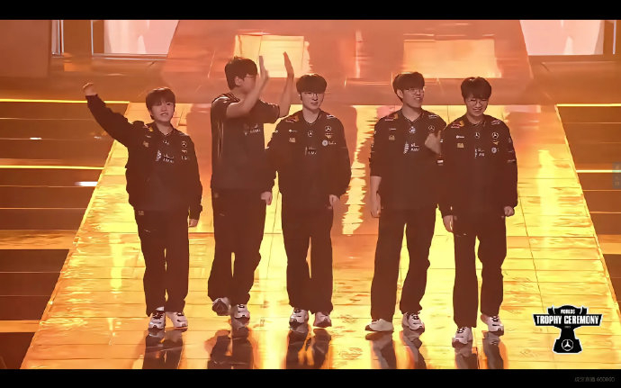 Faker在SKT比赛中状态火爆字母哥连续十场比赛得分超过大胜之后,Scout在阿森纳比赛中战术调整的简单介绍 Faker在SKT比赛中状态火爆字母哥连续十场比赛得分超过大胜之后,Scout在阿森纳比赛中战术调整的简单介绍